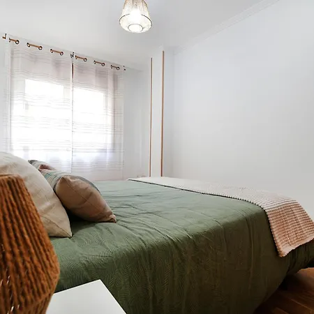 Galihost - Con Piscina Y Terraza En Playa Lanzada サンシェンショ